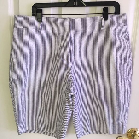 NWOT Doncaster Seersucker Long Dress Shorts Sz 16 - Picture 2 of 12